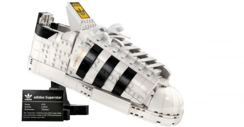 Lego“神还原”上瘾 推阿迪达斯经典球鞋