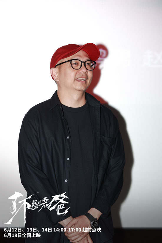 Chiu导的首部中国电影《了不起的老爸》，在中国获得极高评价。