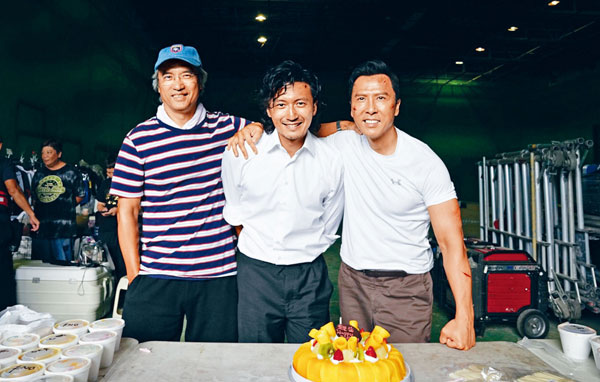 导演陈木胜（左起）、谢霆锋和甄子丹2019年一起拍摄电影《怒火》。