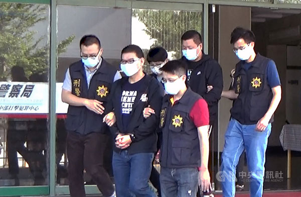去年11月台中地检署指挥中部打击犯罪中心在彰化市逮获庄周文。