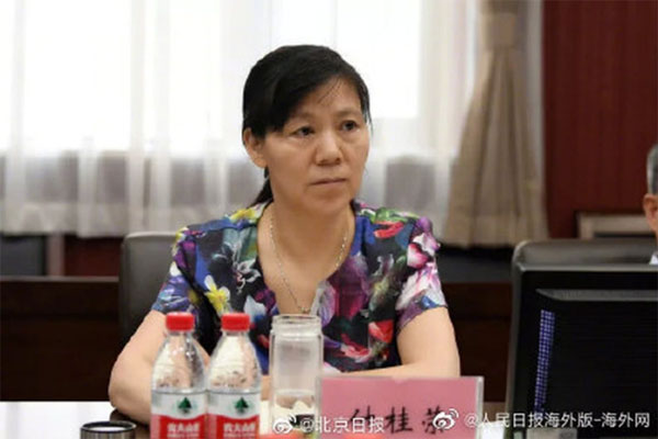 郑州市卫健委主任付桂荣被免职，外界认为这意味郑州疫情严重。