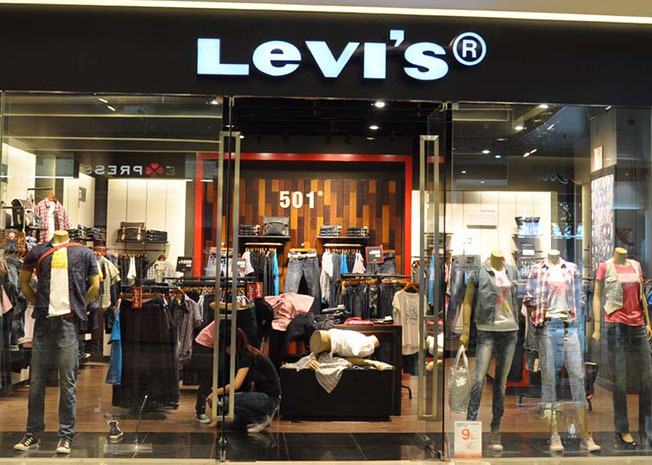 中国广东Levi’s商店。