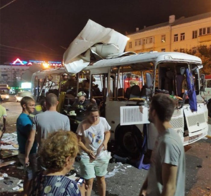 巴士爆炸后情况。