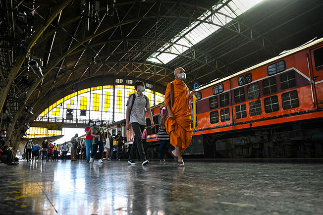 泰国曼谷百年华南蓬火车站即将走入历史。（法新社）