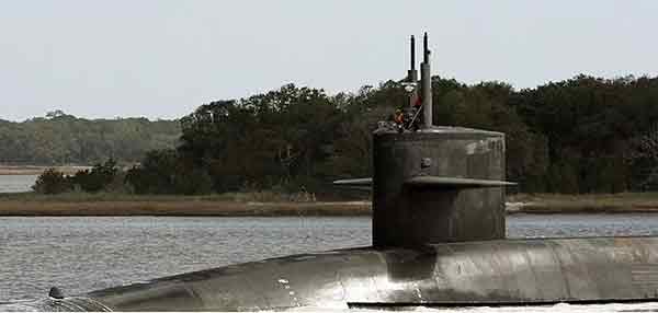 俄亥俄级战略导弹核潜艇"怀俄明"号的出水部分。