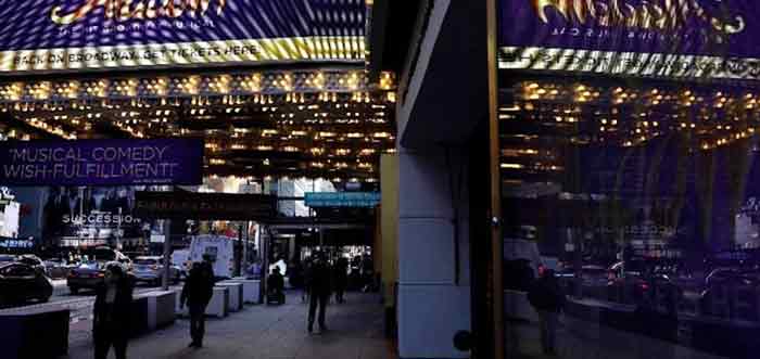 百老汇上月29日因阿拉丁剧组有人员感染，临时取消演出。