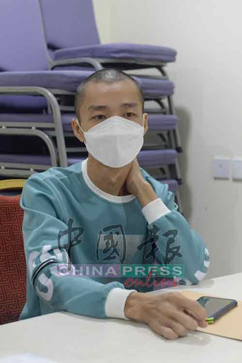 患癌的吴康伟在短短数个月爆瘦10公斤。