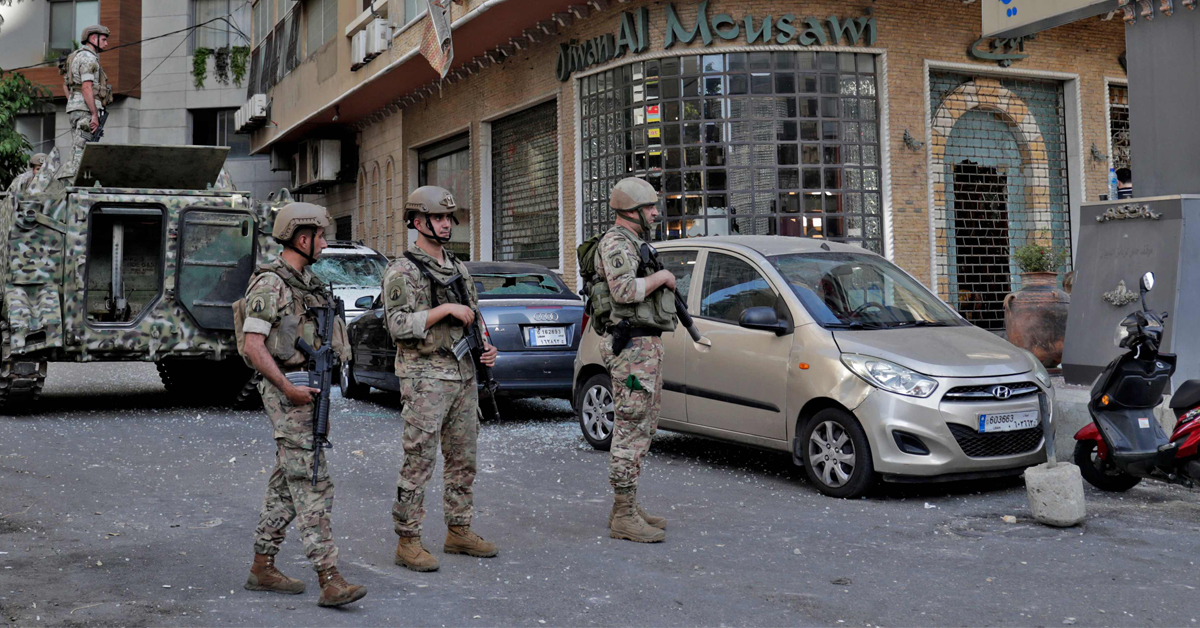 黎巴嫩軍方部隊巡視貝魯特街頭。（法新社）