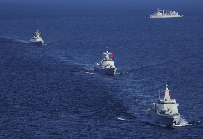 中国宣称与俄罗斯在联合军演后，两国军舰绕行日本列岛一圈。（新华社）