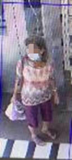 阿嬷住家组屋电梯口的警方电眼拍下她出走的画面，系统记录她的穿着，并分析其他电眼画面拍到的影像。（警方提供）