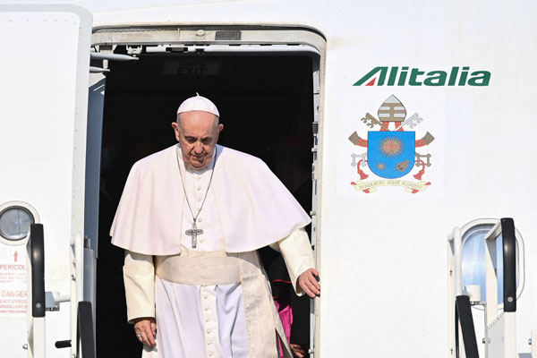 現任教宗方濟各在9月12日，曾乘坐意航專機，訪問斯洛伐克。