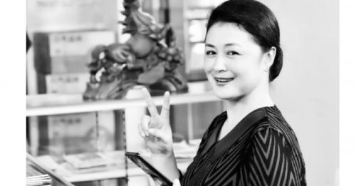 女星撞骆驼车祸亡 老公爆司机负全责