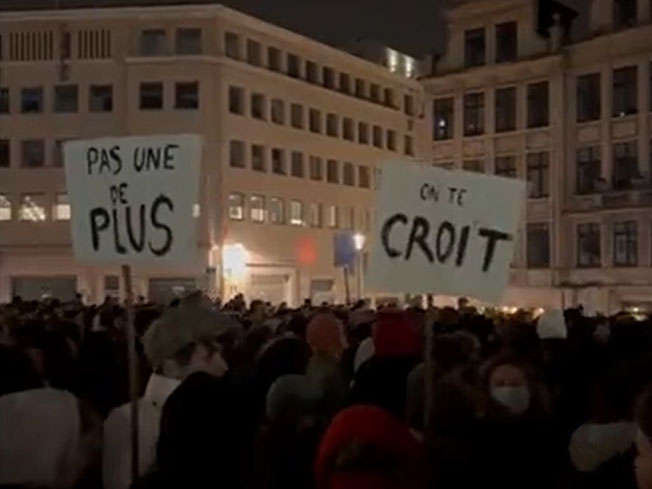 “揭发你的酒吧”运动在西欧社群媒体发酵,上百名女性12日走上布鲁塞尔街头,呼吁整晚抵制酒吧与夜店。