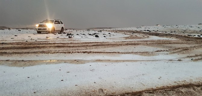 社交媒体用户分享的一张照片显示了贾夫省古拉耶特市的降雪。