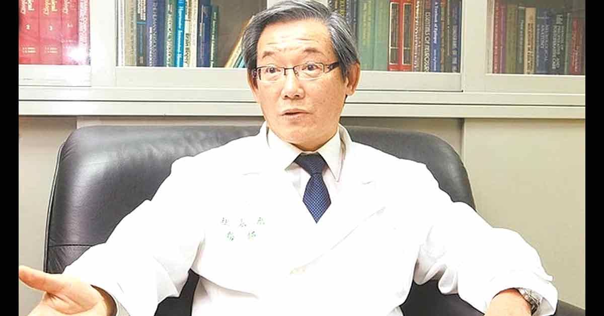 杜永光曾出任世界神经外科学会联盟理事长，创首位亚洲人任职纪录。