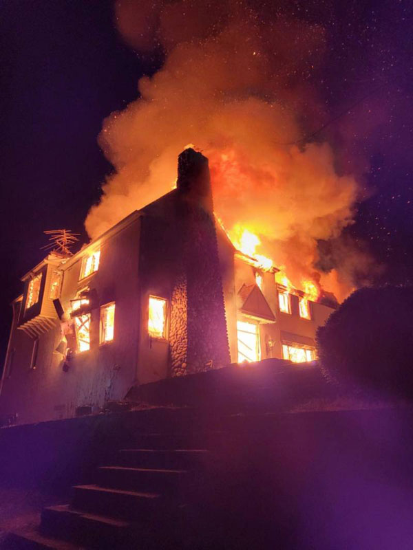 马里兰州一间豪宅的屋主，意外烧掉整间房子。