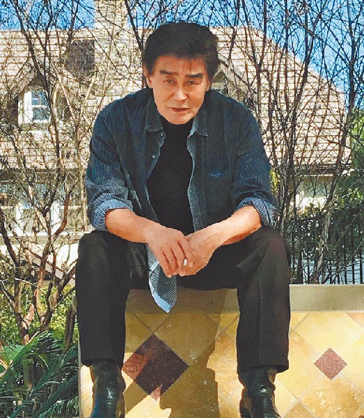 王冠雄弃影从医至今已23年，帮自闭症儿童改善生活。