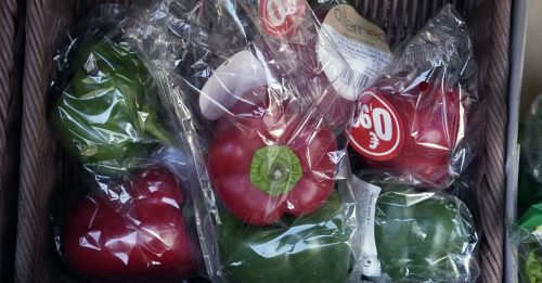 法国限塑令元旦起升级 蔬果禁用塑料袋包装