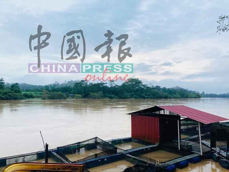 瓜拉吉挠彭亨河水位处于红色警戒。