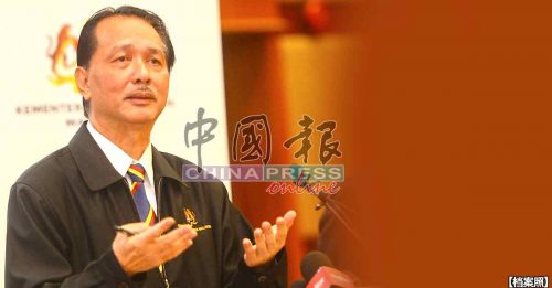 山哥：接种辉瑞后染心肌炎 比染疫后感染风险更低