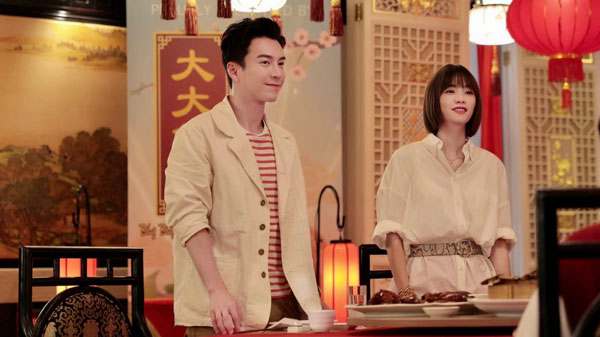 王冠逸和刘雅瑟演出的《团圆饭》，从1月20日改到除夕上映。