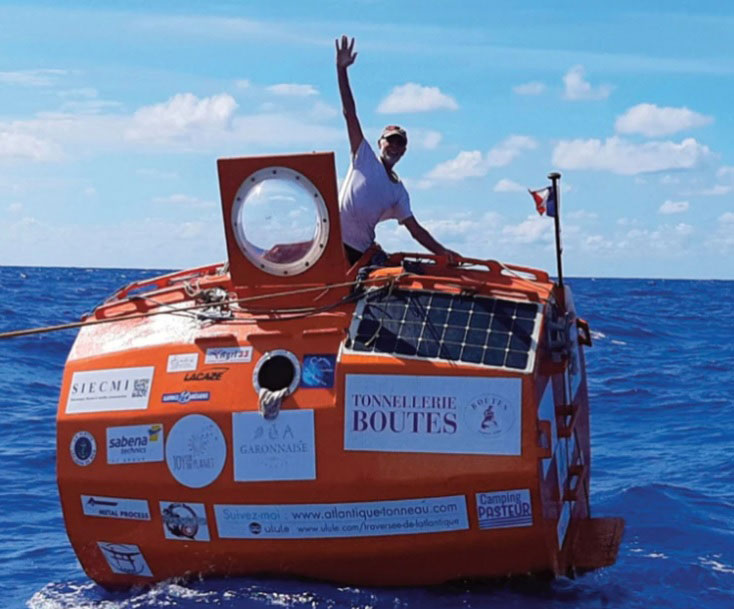 曾搭特制“水桶”横渡大西洋的法国冒险家萨文在挑战划船横渡大西洋时身亡。