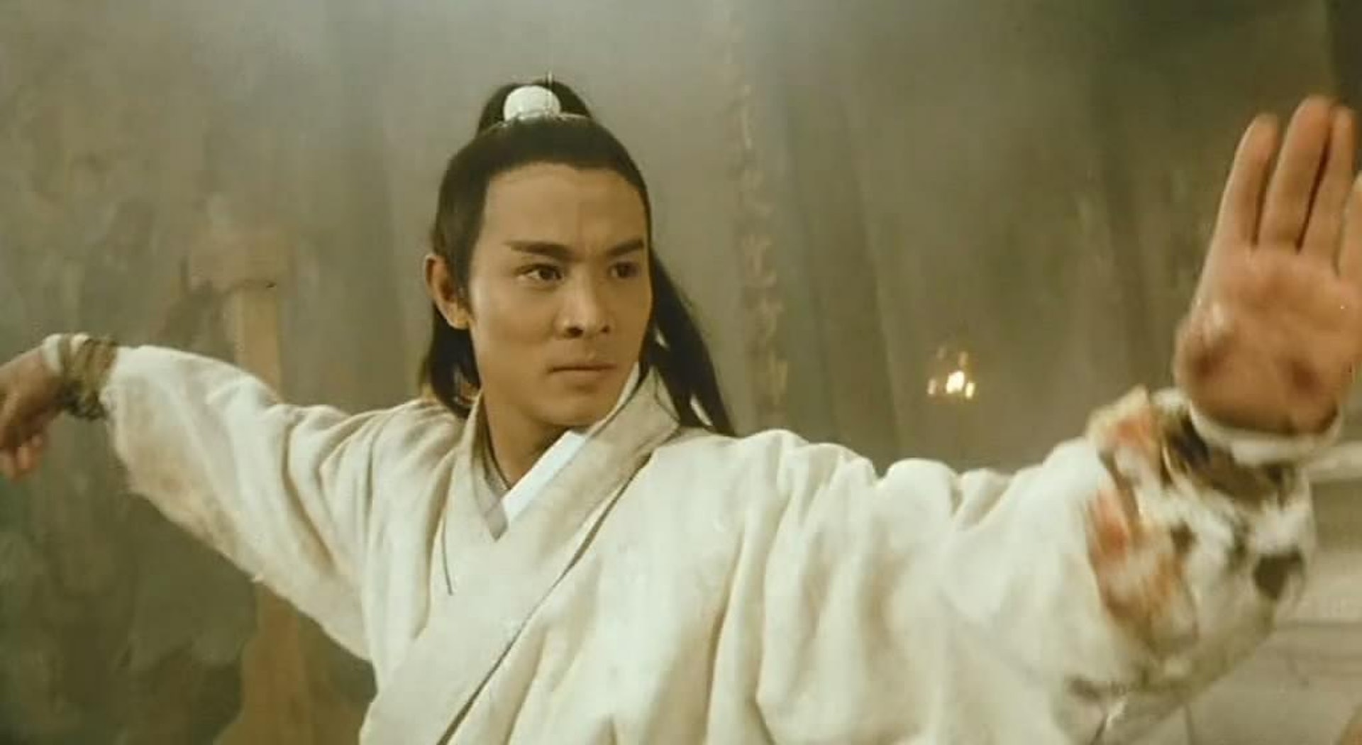李连杰30岁时饰演张无忌。