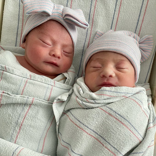 这对双胞胎兄妹仅差15分钟出生，生日却差了一年。