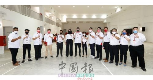 行动党社青团改选 俞利文当选总团长