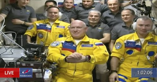 ◤俄乌开战◢ 俄航天局：3宇航员 穿黄蓝服非声援乌克兰