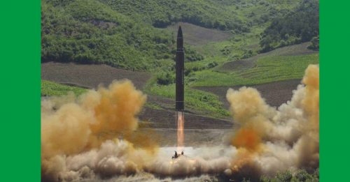 朝鲜疑射新型洲际导弹  掉落日本专属经济海域