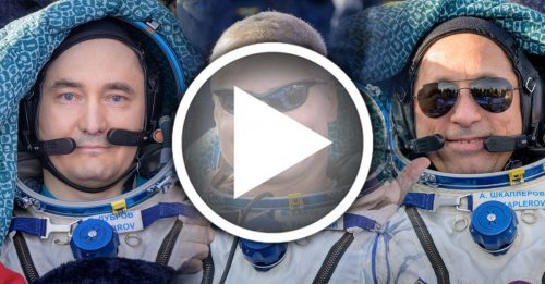 搭载俄美3宇航员 俄飞船安全返地球