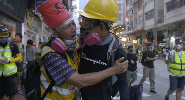 《时代革命》记录香港人民为了争取民主走上街头。（取自网络）