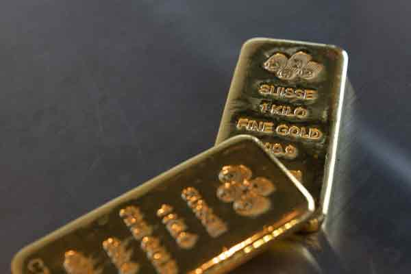 黄金与白银价格今年以来持续走高。