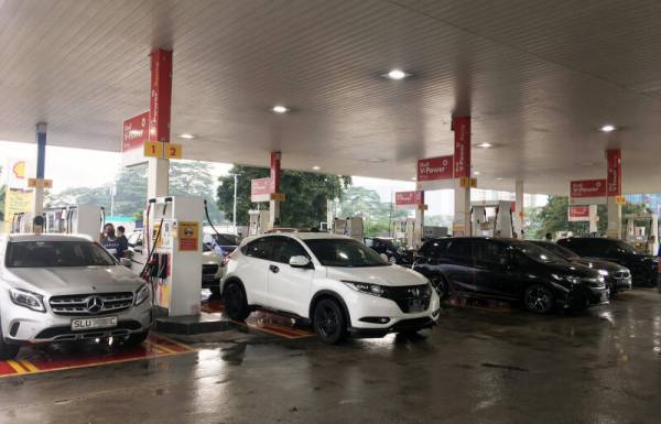 Fuel,Singaporean