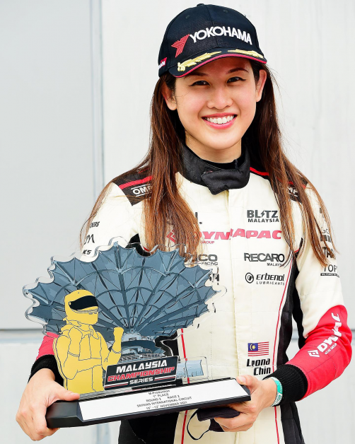 ▲Leona获得2021年马来西亚赛车锦标赛系列上（MCS）的房车锦标赛（TCR）组别的首位女子总冠军。
