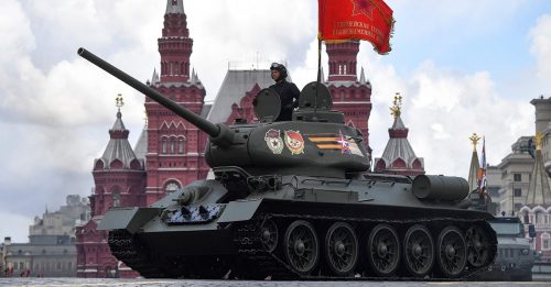 俄罗斯胜利日阅兵 普汀：军队为捍卫祖国领土战斗