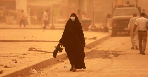 一个月来出现8次  沙尘暴令伊拉克陷入停摆