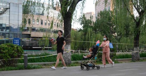 ◤全球大流行◢ 北京5区实施居家办公 高校采封闭管理
