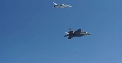 俄2战机逼近挪威芬兰 北约F-35紧升空拦截