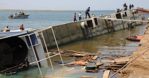 苏丹船只超载 上万羊溺毙 船员获救
