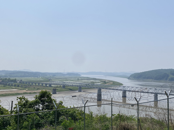 248公里长的DMZ，南北韩国土的各2公里内不准闲人进出！