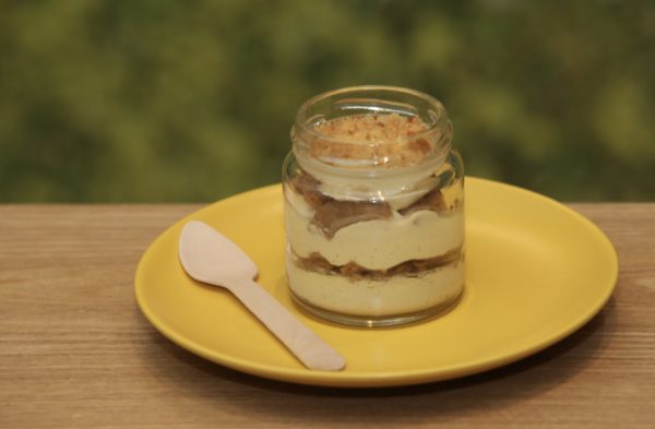 Honey Misu以制作“Russian Honey”的蜂蜜饼干浸泡咖啡后，再加入以蜜糖加鲜奶油打发的内馅而成，入口先是浓郁的咖啡香，然后就能尝到顺滑的蜂蜜鲜奶油。