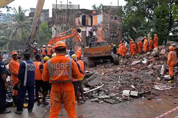 孟买 建筑 坍塌 印度 INDIA DISASTER