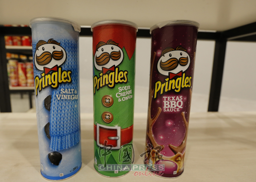 配合圣诞节推出的进口版Pringles，在马来西亚的高档超市可以买到。