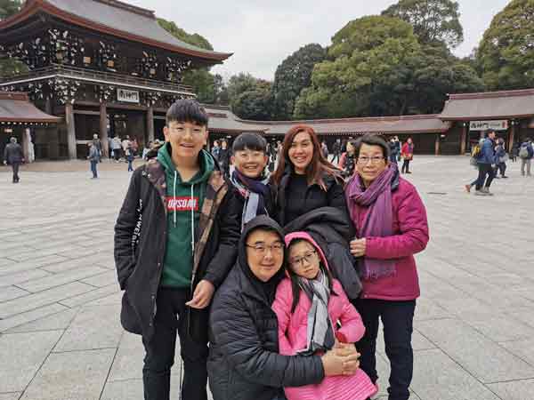 刘永达家庭观念重，很享受与家人亲友同游，所以每年一定筹组家庭旅行团。
