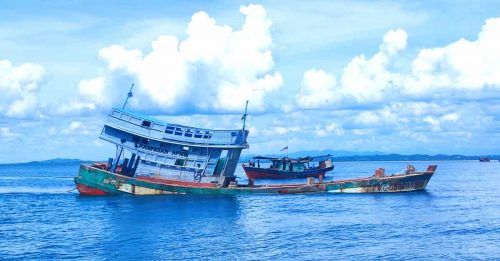 142非法渔船当人造珊瑚礁 保护天然珊瑚