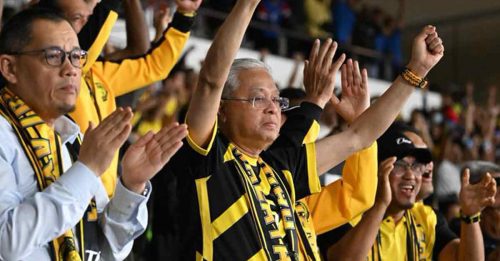 首相恭贺“马来亚虎” 晋级亚洲杯决赛圈