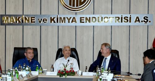 访土耳其国防与宇航工业 两大先驱 首相：提升两国技术合作