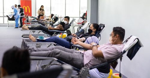 马来西亚麦当劳捐血运动  逾200人参与 力挺血库中心